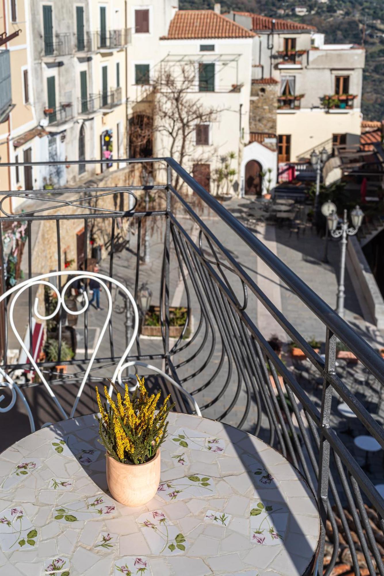 De Gulia Charme And Relax Bed & Breakfast Castellabate Room photo